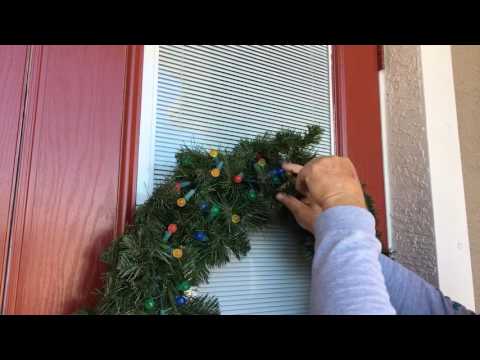 SeaSucker  Wreath Hanger