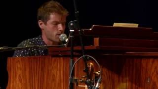 Jon McLaughlin - These Crazy Times (eTown webisode #1024)