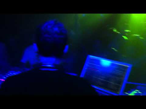 DUBFIRE Playing  -THE JUNKIES REMIX- Fabian Argomedo - Old Time @ MELBOURNE, AUSTRALIA 12.3.2012