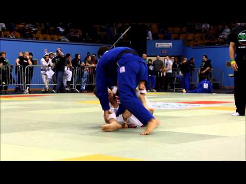 World Abu Dhabi Trials 2014 Montreal - Gianni Grippo (Marcelo Garcia) VS Otavio Sousa (Gracie Barra)