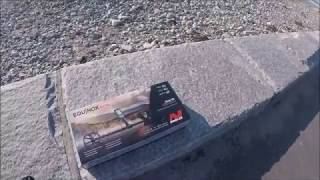 Beach Metal Detecting Helping Out A Detectorist in Need!!