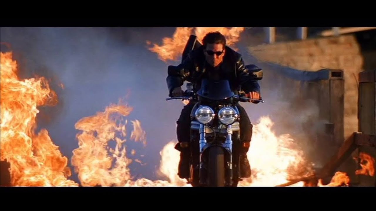 Mission Impossible 2 - Chase Scene - Tom Cruise | мотоциклы Triumph