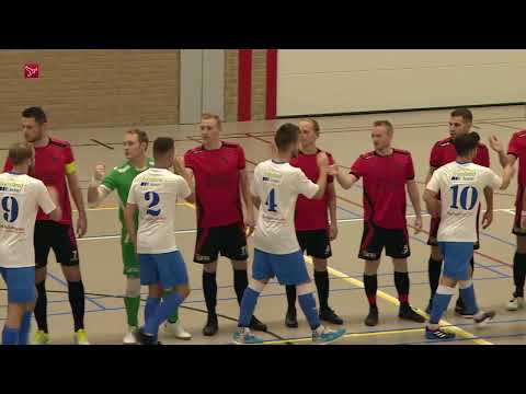 Zaalvoetballers ZVV Urk boeken eerste competitiezege