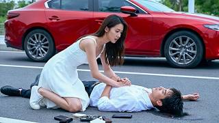 Download lagu Pria yang ditabrak gadis ternyata CEO miliarder, jatuh cinta pada pandangan pertama! mp3