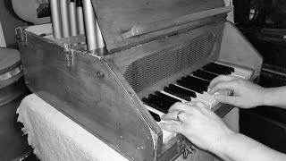 Video thumbnail for JENCO CELESTE (a.k.a. “Celestette”) 1950s vintage piano glockenspiel by daleturner