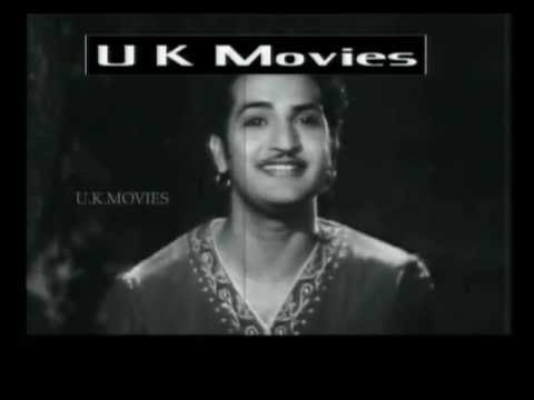 TAMIL OLD--Vaanmeethile inba thenmari peiyuthe--SANDI RANI