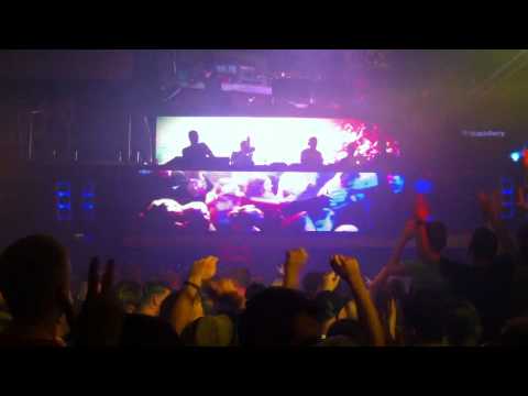 Above & Beyond - Cream - Amnesia, Ibiza - 08-18-2011 - Clip 1