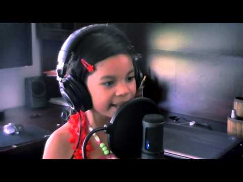 Halo - Beyonce (Cover by Alessandra 7 yrs old)
