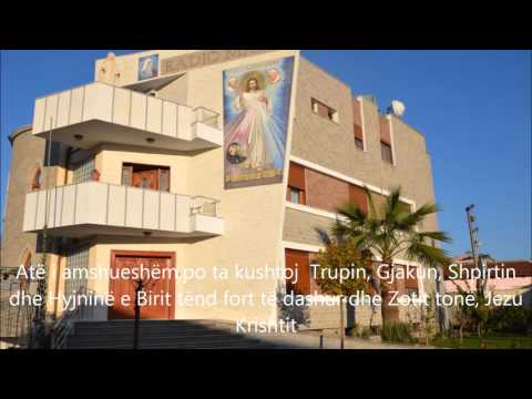 Kurorëza e Mëshirës Hyjnore e lutur