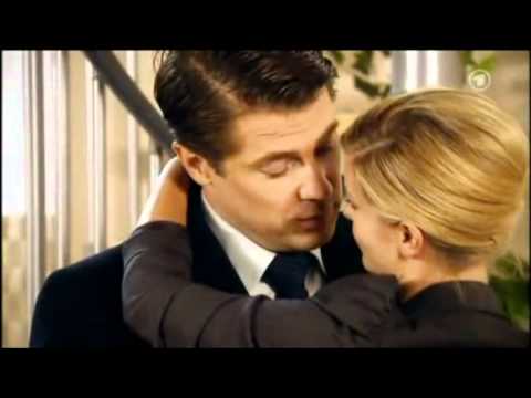 Lysgar A Moment Like This