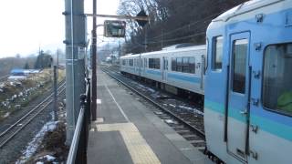 preview picture of video '篠ノ井線E127系 姨捨駅到着 Shinonoi Line Obasute Station'