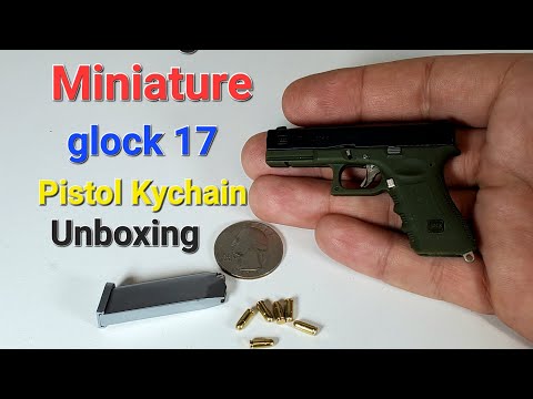 Miniature Glock 17 Toy Gun Unboxing / Mini Shell Ejection Pistol Keychain