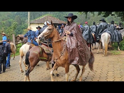 CAVALGADA NAS SERRAS MANTIQUEIRA  SUL DE MINAS  (PRAINHA) MORANGAL