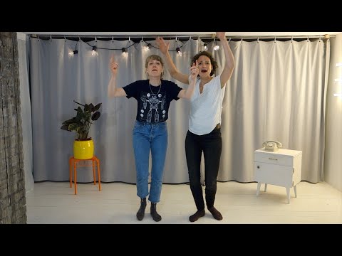 Tanz- und Singvideo ZWEI KLEINE WÖLFE - Hallo Kinder!