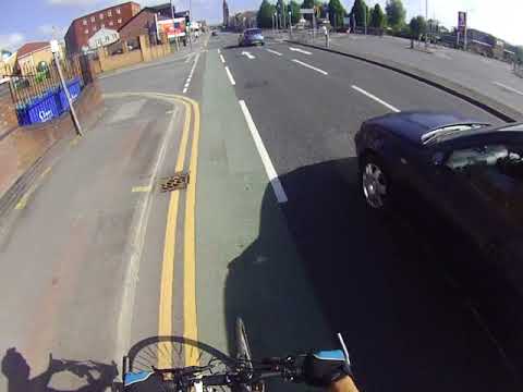 SW53GGJ - Close pass. Bad cycle lane.