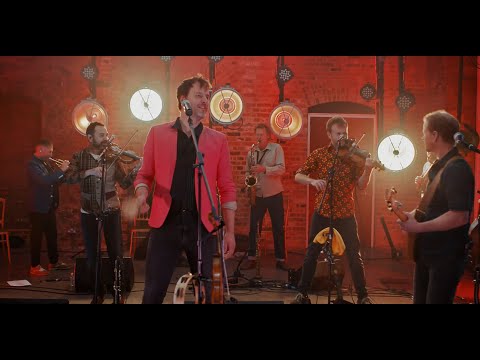 Bellowhead - Yarmouth Town (live)