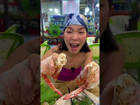 Danang’s Beach Side Seafood Experience | Vietnam Food Travel Tips