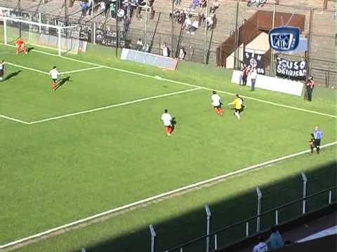 LpqTV:  Acassuso: 0 - Comunicaciones: 2