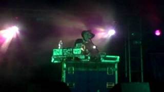 SILVER APPLES - Oscillations (Field Day, Victoria Park, London, 31st July 2010)