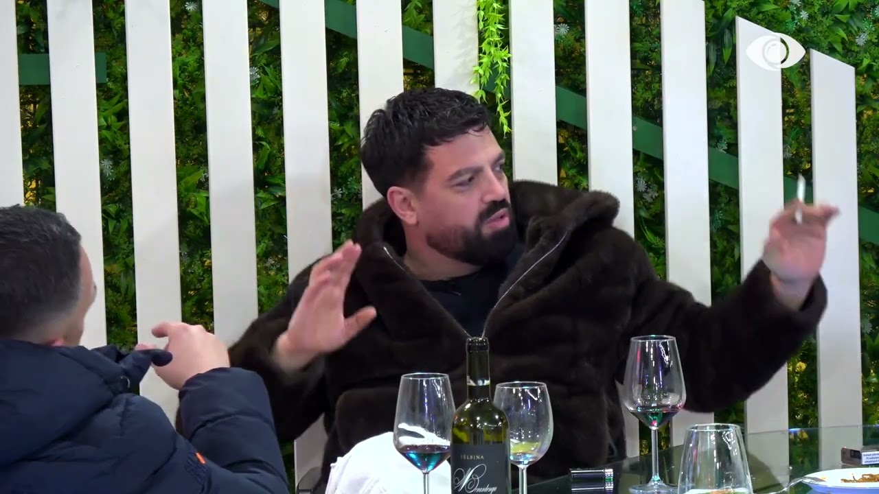 Stine dhe Seno bisedojnë me Mal për vizitën surprizë të të atit: Falja është hyjnore