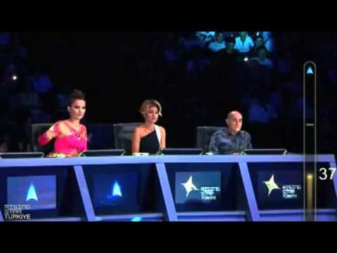 Gülce Kahtalı 'Yalnızlık Senfonisi'   Rising Star Türkiye 24 Ağustos 2015