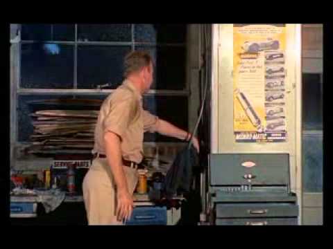 The Blob - Il fluido mortale (1958) - Dov'è quest'essere mostruoso?