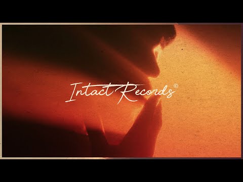 Lauwz (feat. Thomas Sykes) - Because Of You