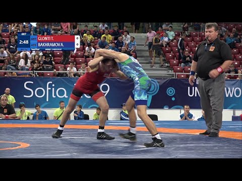 1/2 GR - 45 kg: T. GLONTI (GEO) v. A. BAKHRAMOV (UZB)