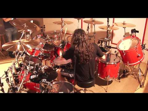 TVMaldita Presents: Aquiles Priester playing Hundreds of Thousands (Tony MacAlpine - HD Resolution)