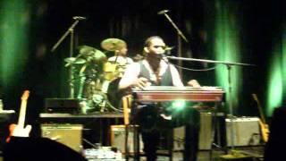 Robert Randolph & The Family Band - We Walk This Road (Bergamo, Itay, 13/072012)
