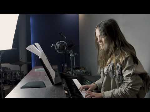 Júlia Ochôa - Arcade (Duncan Laurence Cover)