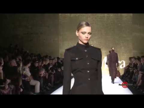 Max Mara - MILAN Fashion Week  FW 2010 Fall Winter Runway Model Show