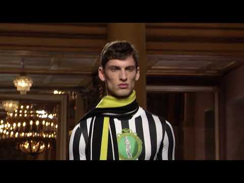 Versace Men's Fall-Winter 2018 | Fashion Show