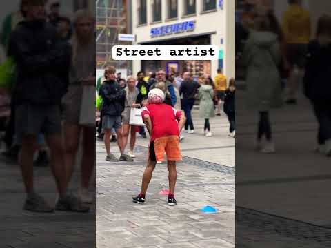 🎨 Mini Vlog: Street Artist 🎥 Capturing the Magic of Urban Creativity! 🌆 #share  #travel #subscribe