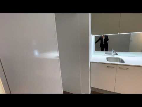 Melbourne 1 bedroom home with seperate bedroom