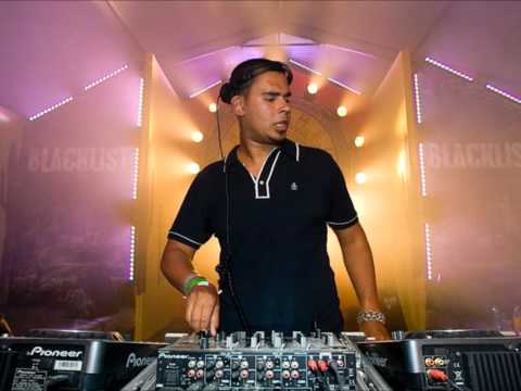 Afrojack vs Dada Life - This Is Love / Where Them Girls At / Happy Violence