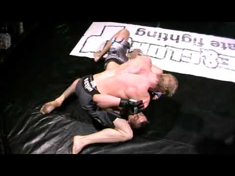 Mike Knowles vs Oliver Bennett