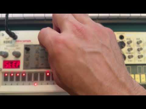 Korg Volca Sample Digital Sample Sequencer 2010s - White image 3