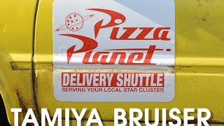 Pizza Planet delivery shuttle Pixar truck (presentation) Tamiya Bruiser
