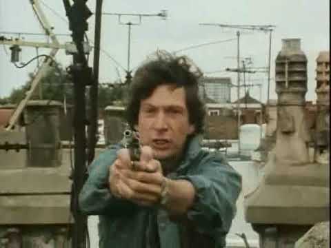 Dempsey & Makepeace S01E06 - Scene 2