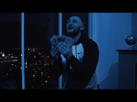 Déjà vu ( Yung Duce, Stone, Dix & Russkov) - Solo  (Official Video)