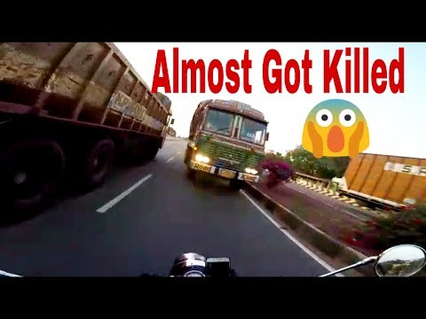 Most Stupid Truck Driver on Indian Roads || Lucky Motorcyclist 😱