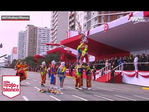 Fiestas Patrias: Danza "Negrillos" cautivan con sus máscaras y acrobacias