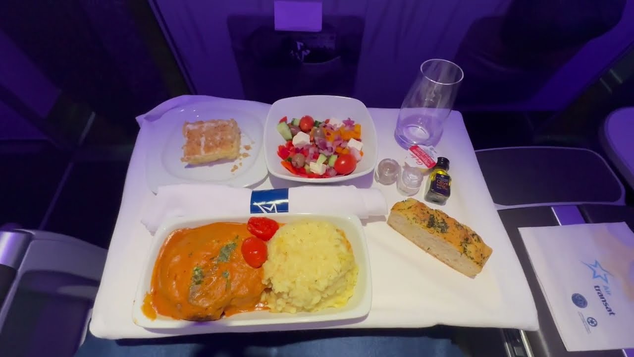 The Lounge in Partnership with Air Transat