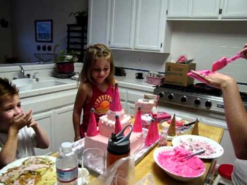Making Rawni's 5th Birthday Cake with Auntie Randa