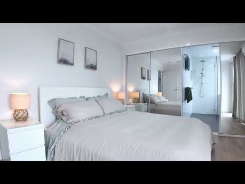 32 WOOLMERE STREET, Carrara, QLD 4211, 5部屋, 4バスルーム, House