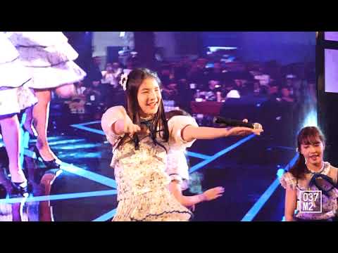 181028 BNK48 Deenee - Tsugi no Season @ Thailand Game Show 2018 [Fancam 4Kp60]