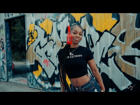 BigKeiona - We Ahtsideeee || The Red Mic District Performance || Shot by Don Wong Films