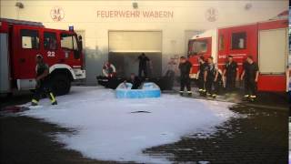 preview picture of video 'Cold Water Challenge 2014 Feuerwehr Wabern'