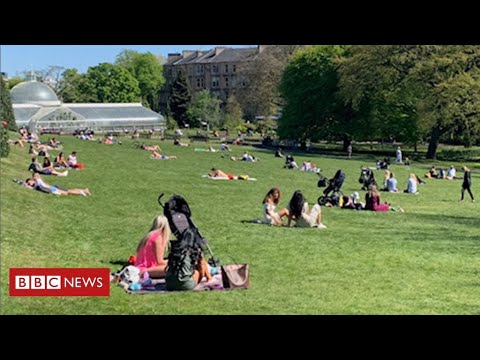英國各地放鬆封鎖，允許人群在戶外聚會 - BBC News (Lockdown eased across UK allowing groups of people to meet outside - BBC News)